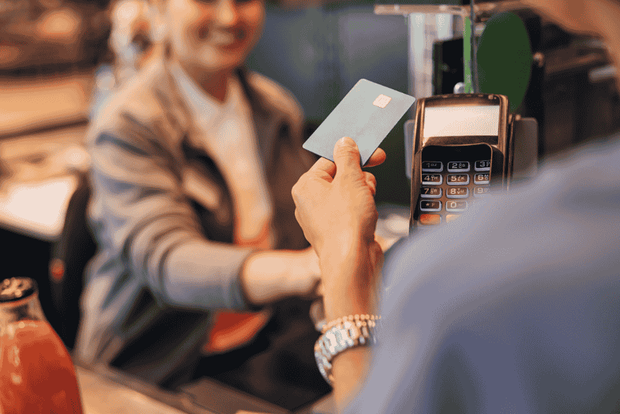 BNPL Cards vs Credit Cards in Asia: What Fits Your Spending Style?